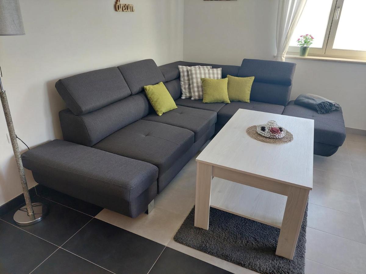 Gavza Sky View Apartment Cres Exteriör bild