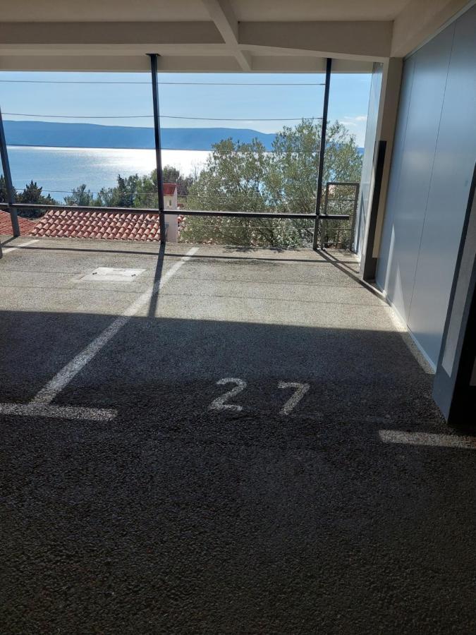 Gavza Sky View Apartment Cres Exteriör bild